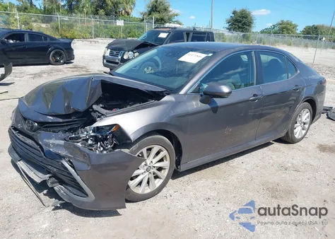 2022 Toyota Camry Le из США, поврежденный, VIN 4T1R11AK0NU710697